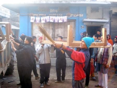 सडक पेटीमा व्यापार गर्न नपाएपछि आन्दोलन
