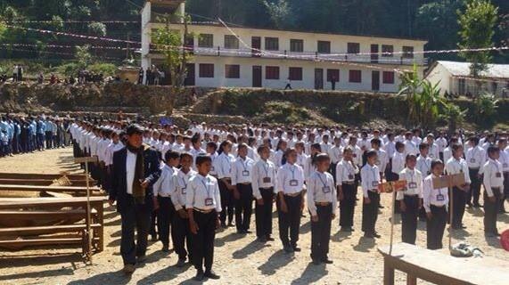 पूर्व विद्यार्थीद्वारा विद्यालयमा इ-लाइवेरी स्थापनाको लागि अार्थिक सहयोग
