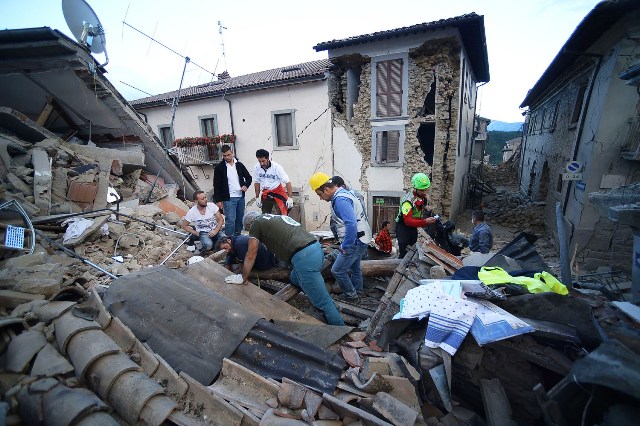 ITALY-QUAKE