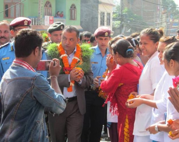 राजीनामा अस्वीकृत भएपछि सभापति गगन थापा पार्टी कार्यालय पुगे