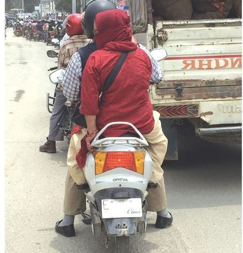 सवारी साधनमा जोरबिजोर लगाउने चर्चा