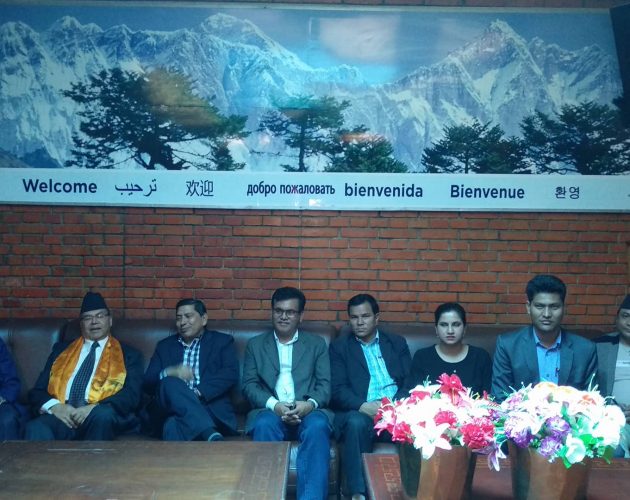 नेकपा सचिवालयका नेता खनाल र श्रेष्ठ चीन प्रस्थान