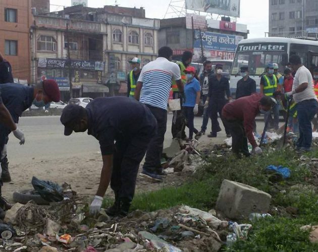 असारे झरीसँगै उपत्यकाका नदी र चक्रपथ सफाइ !