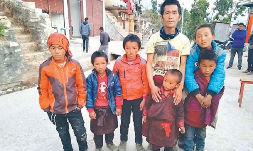 गाडी चढ्न ६ दिन हिँड्नुपर्छ यी गाउँका बासिन्दालाई