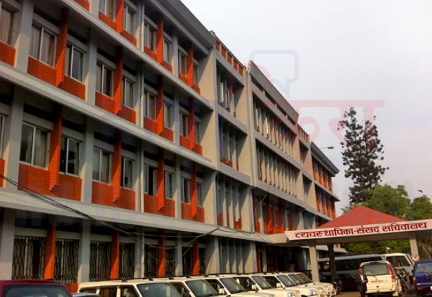 सिंहदरबारभित्र सस्तो मेनु !