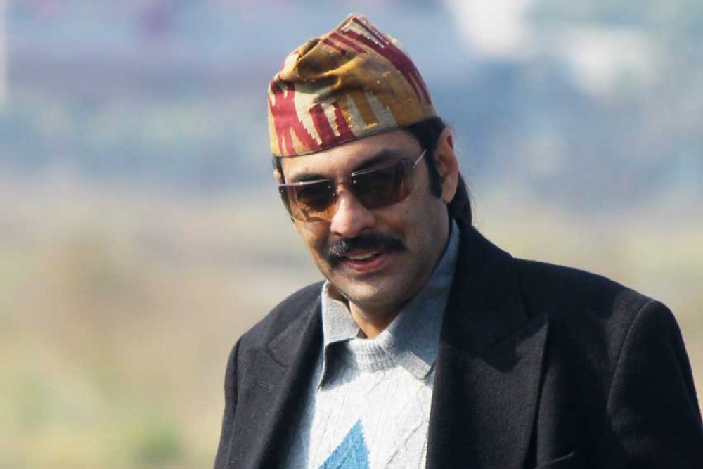 पूर्वयुवराज पारसको मुटुमा स्टेन्ट प्रत्यारोपणः स्वास्थ्य स्थिर रहेपनि खतरामुक्त छैन