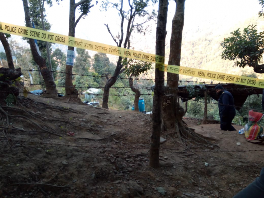 बमजनको आश्रममा छापा मारेको प्रहरी टोली फर्कियो