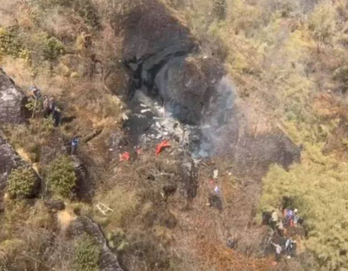 हेलिकोप्टर दुर्घटना छानविन समिति सफा मौसम कुर्दै, भिइएमडी ल्याउनसके जाँच गर्न फ्रान्स
