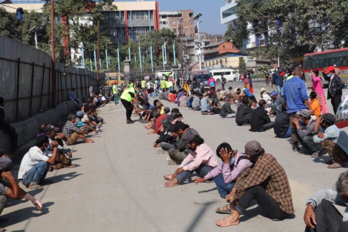 भात खान ६ महिनादेखि खुलामञ्च