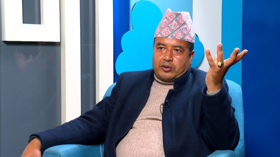 तिम्रो बाउको हिम्मत छ भने केपी ओलीलाई पक्राउ गरेर देखाऊ : महेश बस्नेत