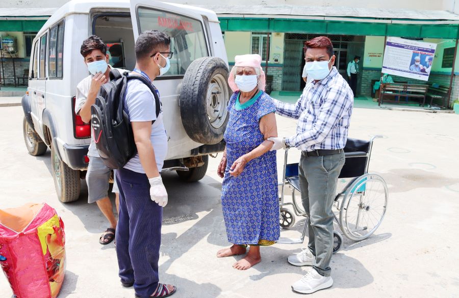 बागलुङकी ९० बर्षिय तुलसी पौडेलले जितिन् कोरोना