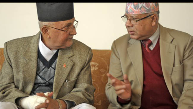 मदन भण्डारीको जन्मजयन्तीमा एकै मञ्चमा देखिँदै ओली, प्रचण्ड र माधव नेपाल