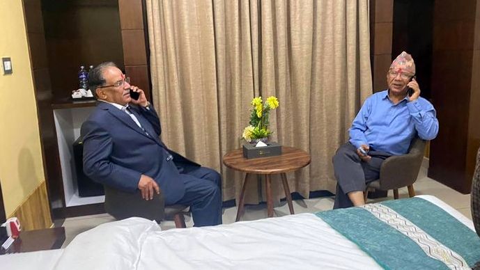 प्रचण्ड–माधवबीच पार्टी एकताबारे छलफल, निष्कर्ष भने अझै टुंगिएको छैन