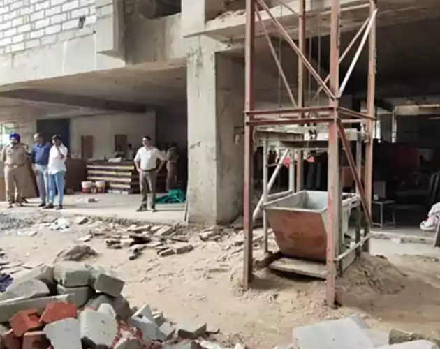 निर्माणाधीन भवनको लिफ्ट खस्दा ७ जनाको मृत्यु