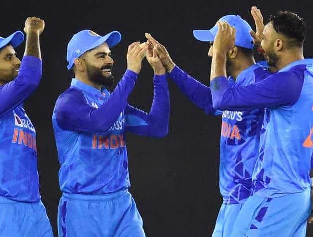 भारतले अष्ट्रेलियालाई छ विकेटले हरायो