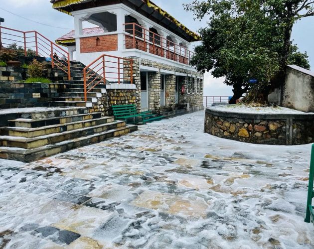हिउँ फाल्ने विवादमा छिमेकीको ढोका फोड्ने ७२ वर्षीय वृद्ध पक्राउ