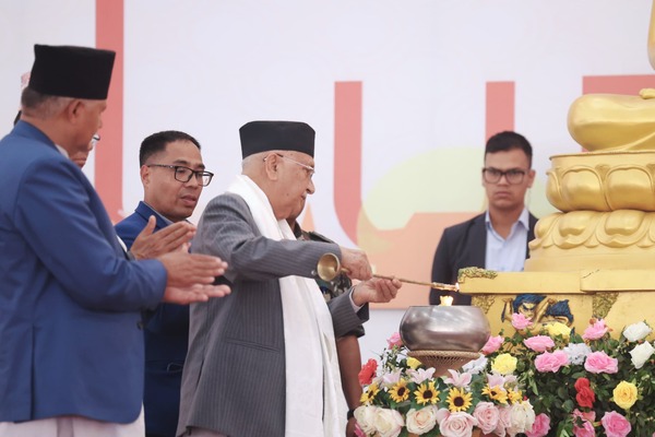 बुद्धजयन्ती मनाउन प्रधानमन्त्री ओली लुम्बिनीमा
