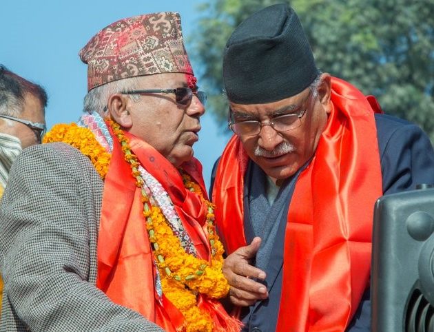 प्रचण्ड-माधव निकटताले निम्तियो पार्टी विभाजनको खतरा