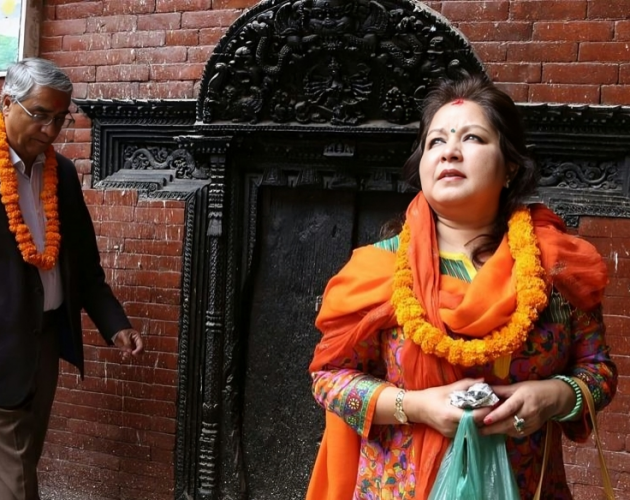 उपचारका लागि सिंगापुर जाने तयारीमा देउवा दम्पती