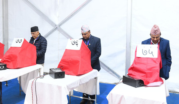 एमाले महाधिवेशनको मतदान बेलुका ८ बजेसम्म सकिने अनुमान