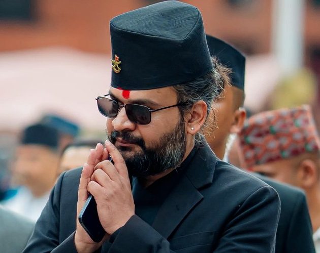 नीति तथा कार्यक्रम वाचनकै बीच उठेर हिँडे प्रधानमन्त्री