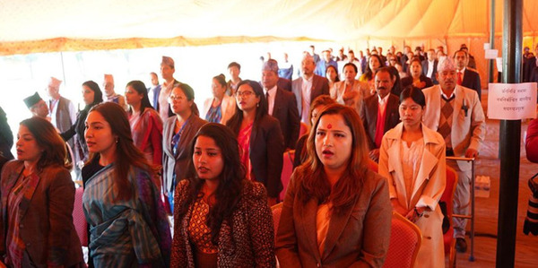 समानुपातिकतर्फका निर्वाचित सांसदलाई प्रमाणपत्र वितरण